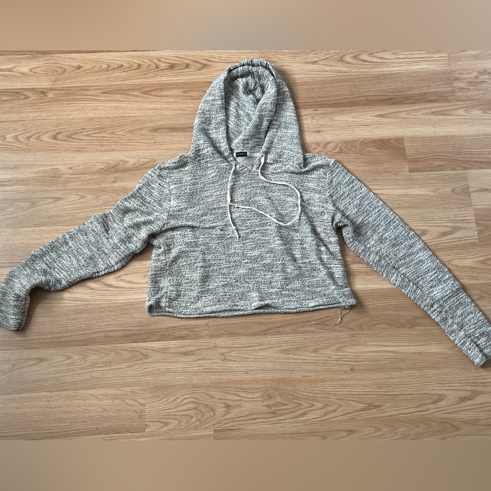 Brandy Melville cropped hoodie